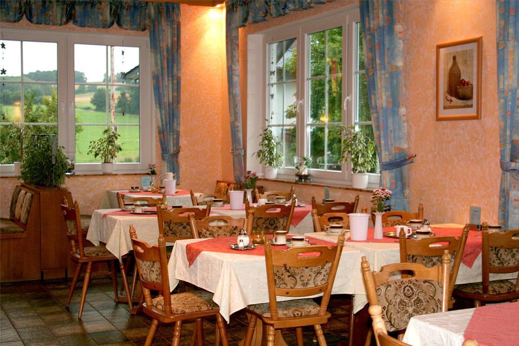 Hotel Haus Sonneck Kelberg Exterior photo